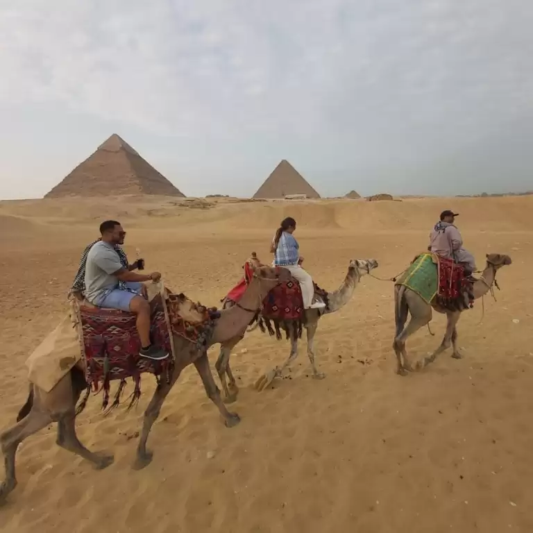 Cairo: Fun around the Giza Pyramids & Khan El Khalili Old Market