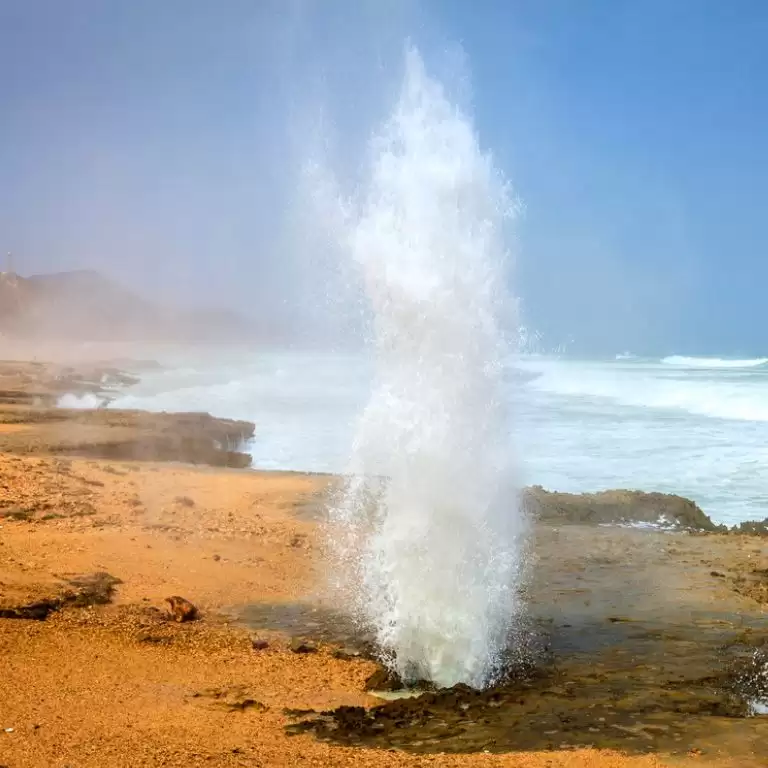 Salalah: Full-Day Beach Escapade Al Mughsail Beach & Fazayah Beach