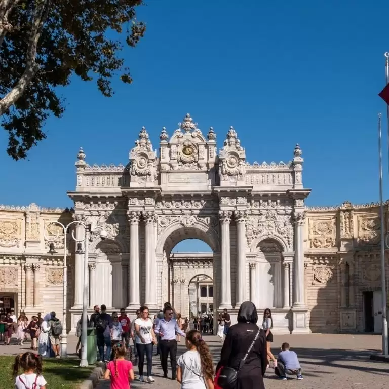 Dolmabahce Palace: Guided Tour