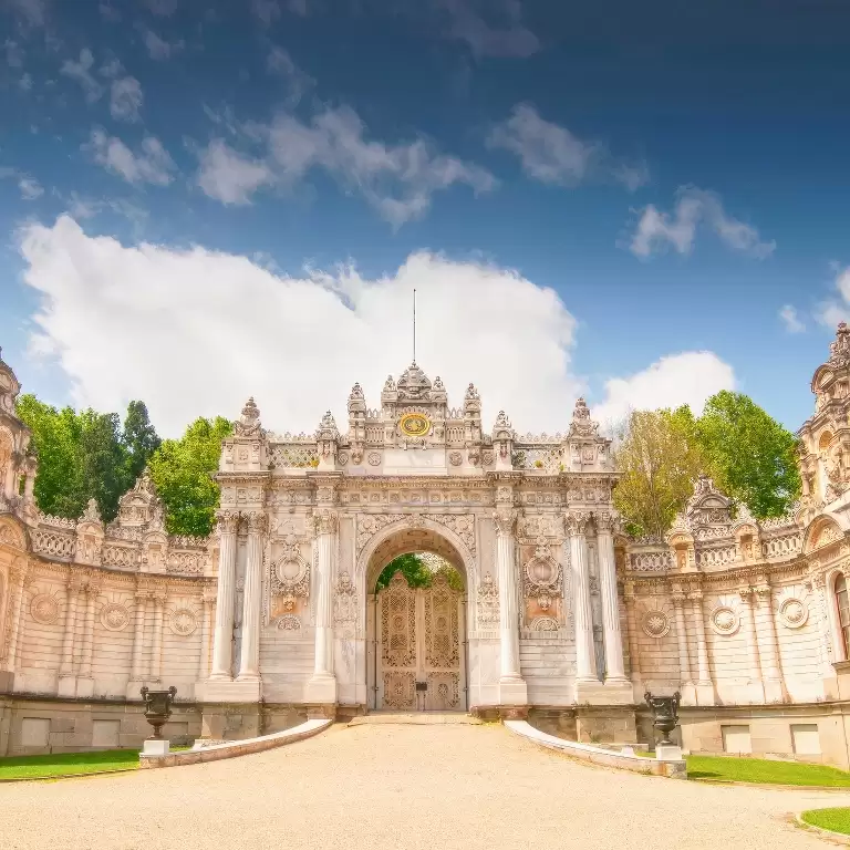Dolmabahce Palace: Guided Tour