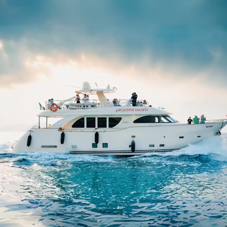 Dubai Marina 1 Hour Yacht Tour