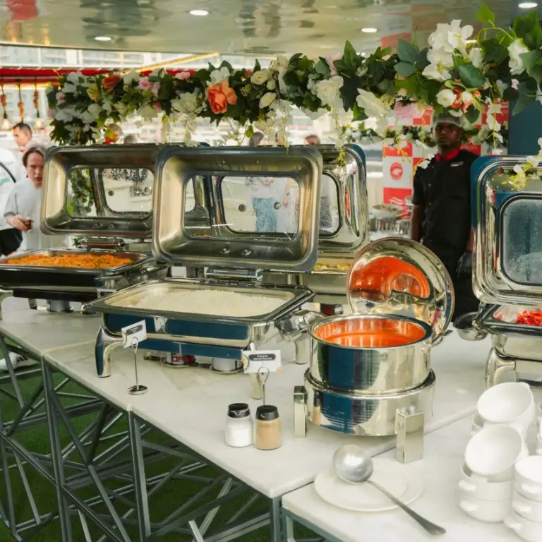 Dubai Marina Dinner Cruise with Live Music & Open Bar