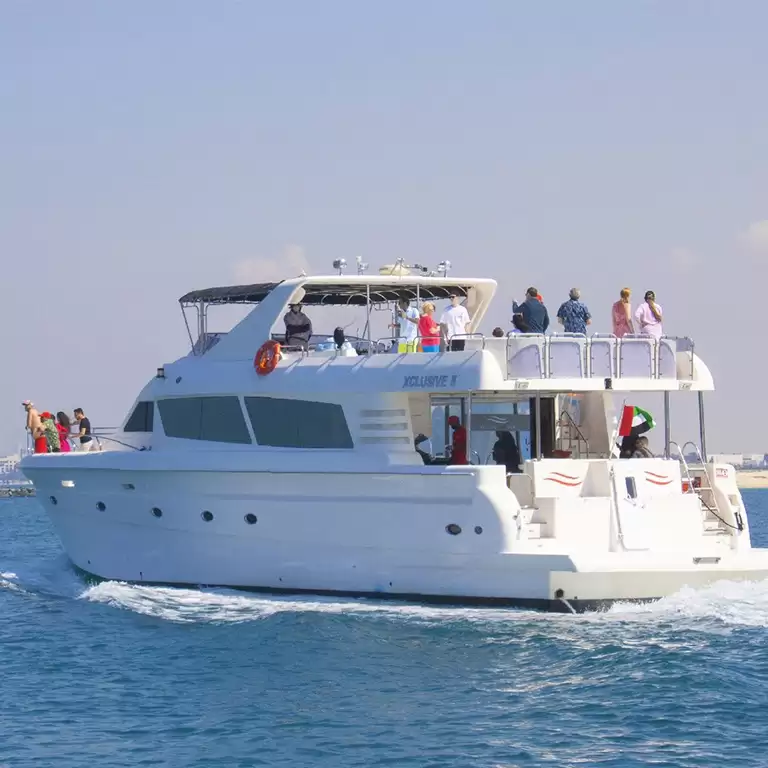 Dubai Marina Three-hour Yacht Tour with Lunch