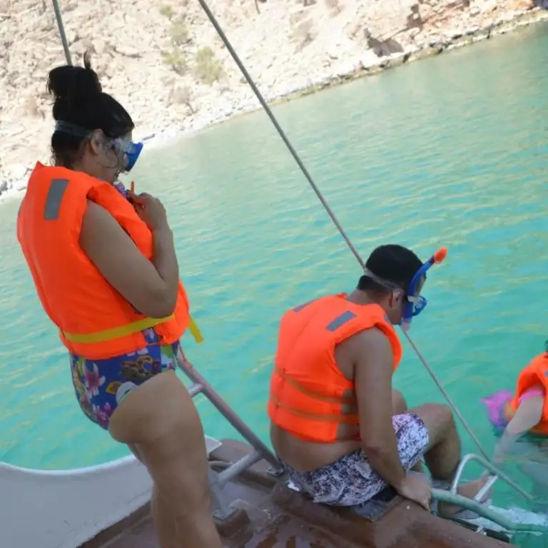 Mussandam Coastal Safari Tour With Lunch From Dubai