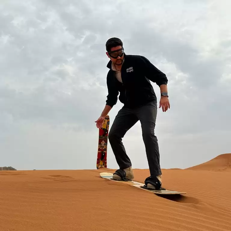 Mleiha Sandsurfer Sandboarding & SUV