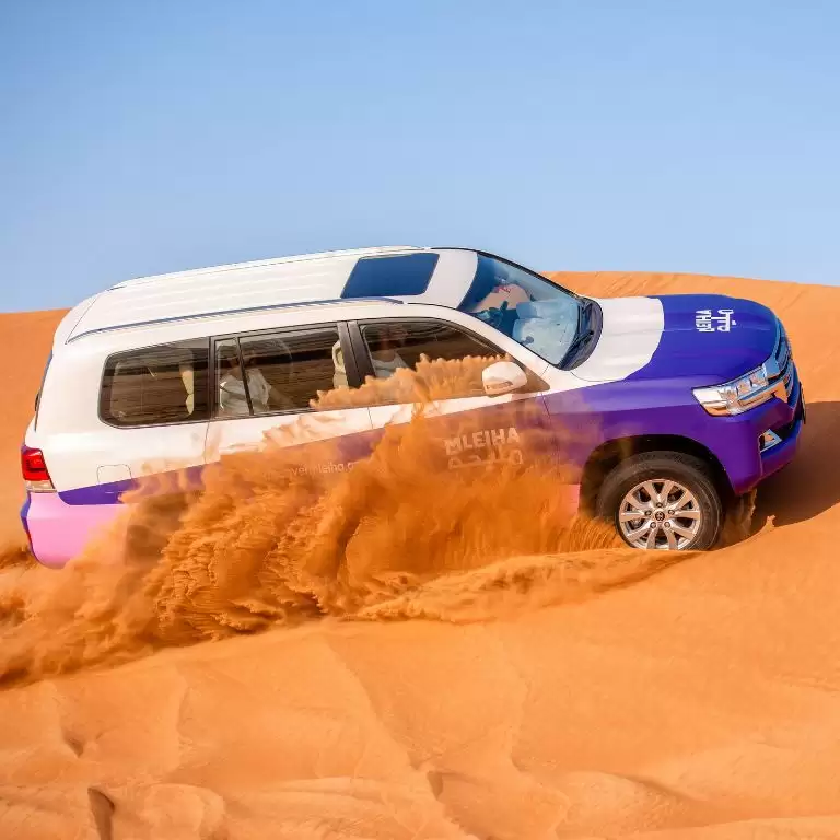 Mleiha Sandsurfer Sandboarding & SUV