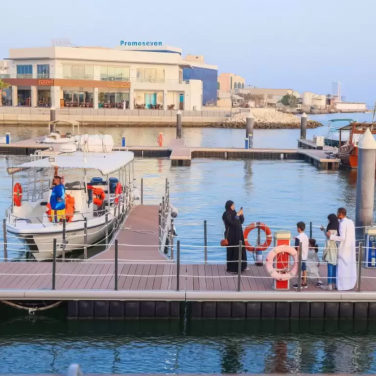 Family Private Boat Tour to Al Dar Island