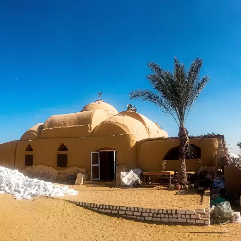El- Fayoum Oasis with Wadi El Rayyan National Park and Meidum Pyramid from Cairo