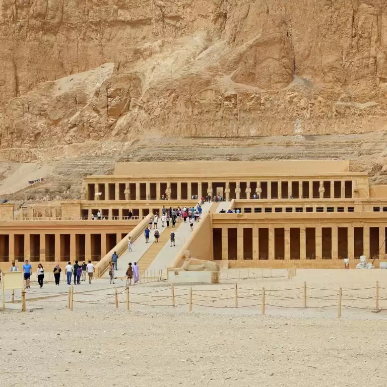 Luxor day tour with Nile cruise and lunch from Hurghada