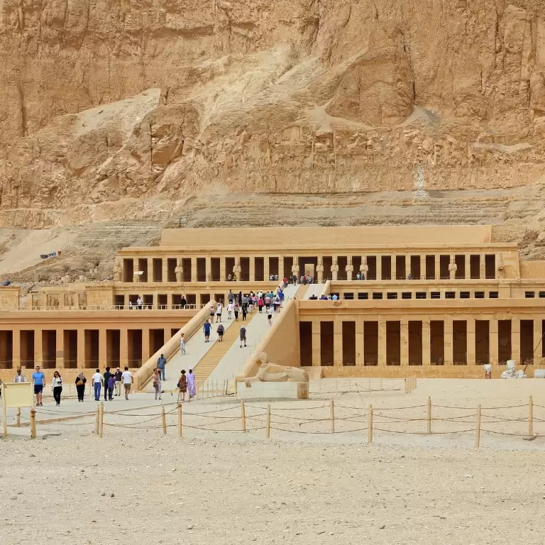 Luxor Deluxe guided tour from Hurghada
