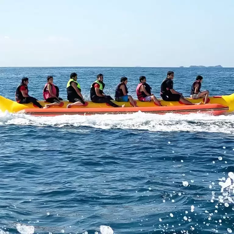 Banana Boat - Daymaniyat coast water sports