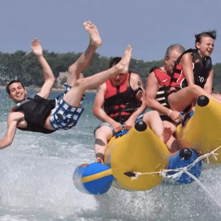 Banana Boat - Daymaniyat coast water sports