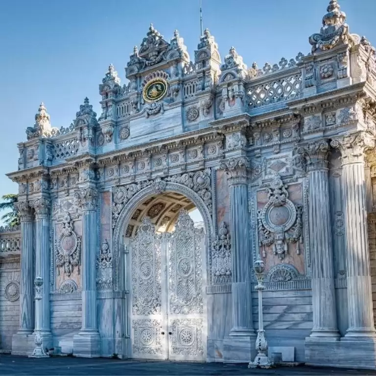 Dolmabahce Palace: Guided Tour