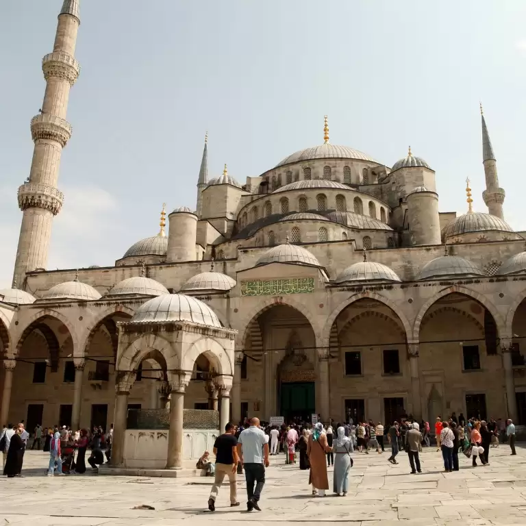 Istanbul: Basilica Cistern, Hagia Sophia, Blue Mosque and Grand Bazaar with Live Guide