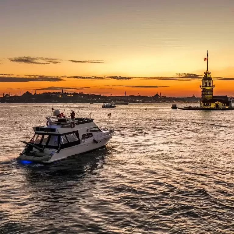 Istanbul: Small-Group Sunset or Day Yacht Cruise with Snacks
