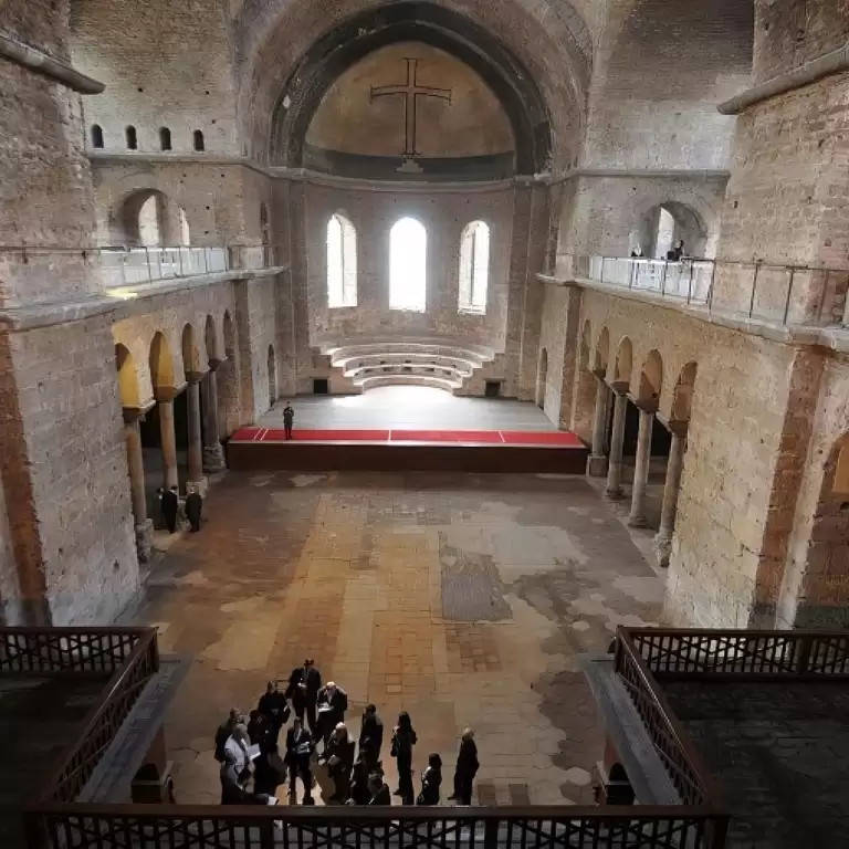 Topkapı Palace & Harem & Hagia Irene Church & Live Guide