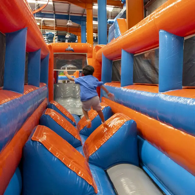 Air Maniax Marina Mall - Inflatable and Adventure Park