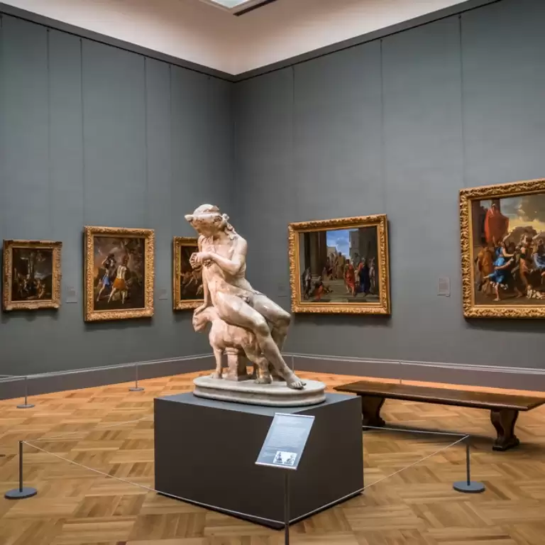 Louvre Abu Dhabi Guided Express Tour: Highlights of the Collection