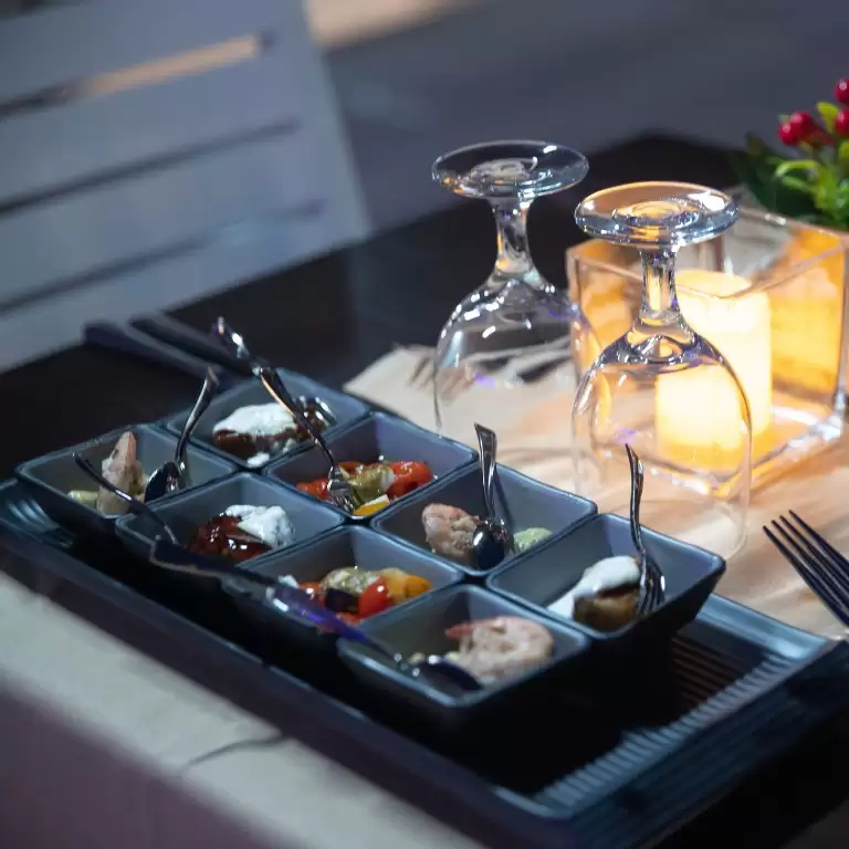 Alexandra Sea Lounge Dubai Marina
