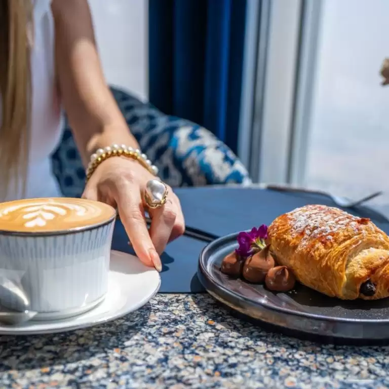 Breakfast Experience at At.mosphere Burj Khalifa