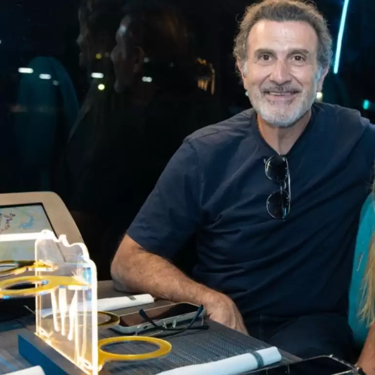 BusTronomy Dubai experiences