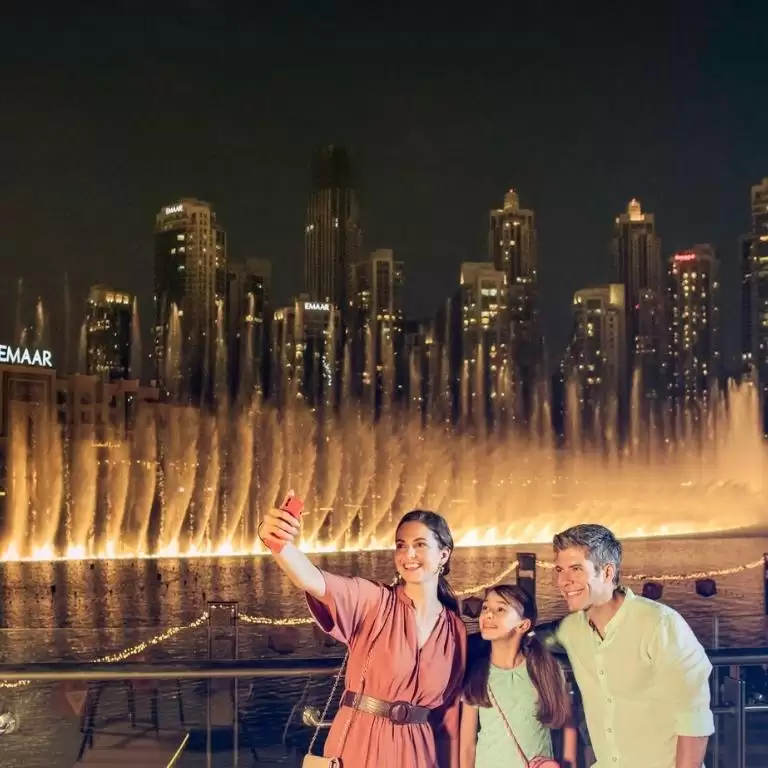 Dubai Fountain Boardwalk