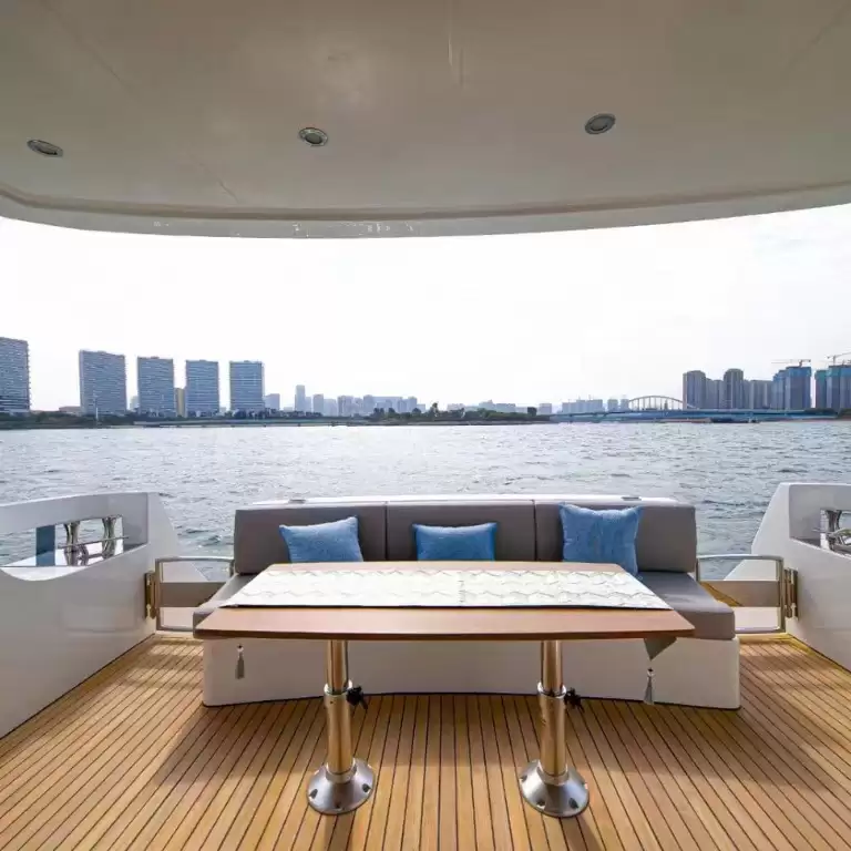 Dubai Private Yacht Tour