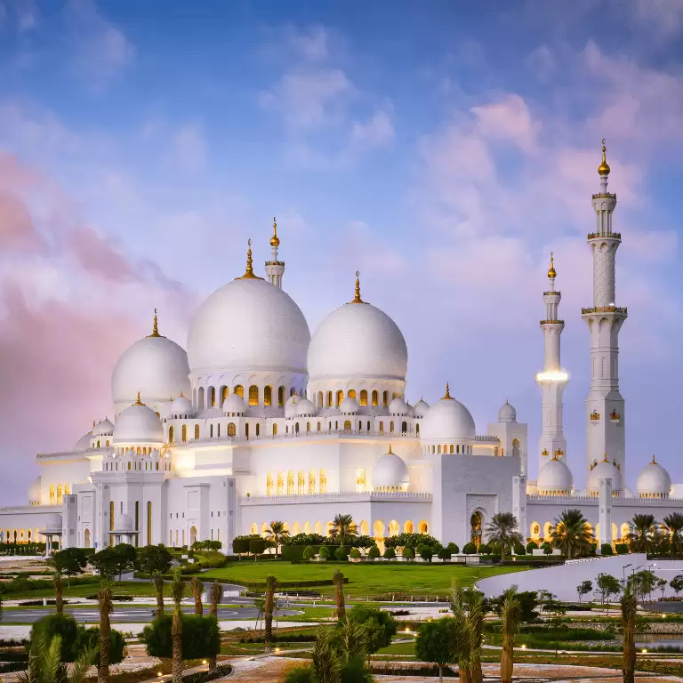 Louvre Museum Abu Dhabi and Grand Mosque Tour from Dubai
