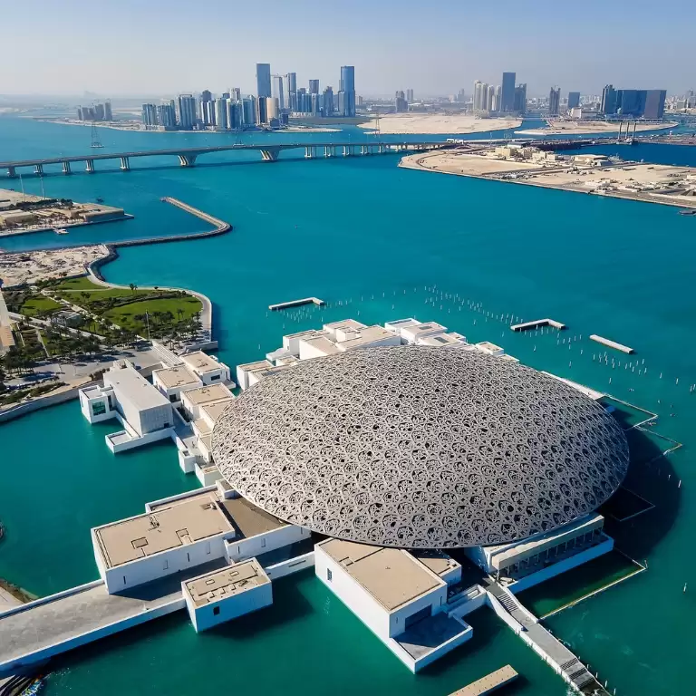 Louvre Museum Abu Dhabi and Grand Mosque Tour from Dubai
