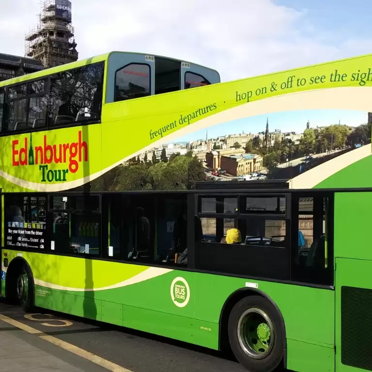Hop on Hop off Edinburgh Bus Tours