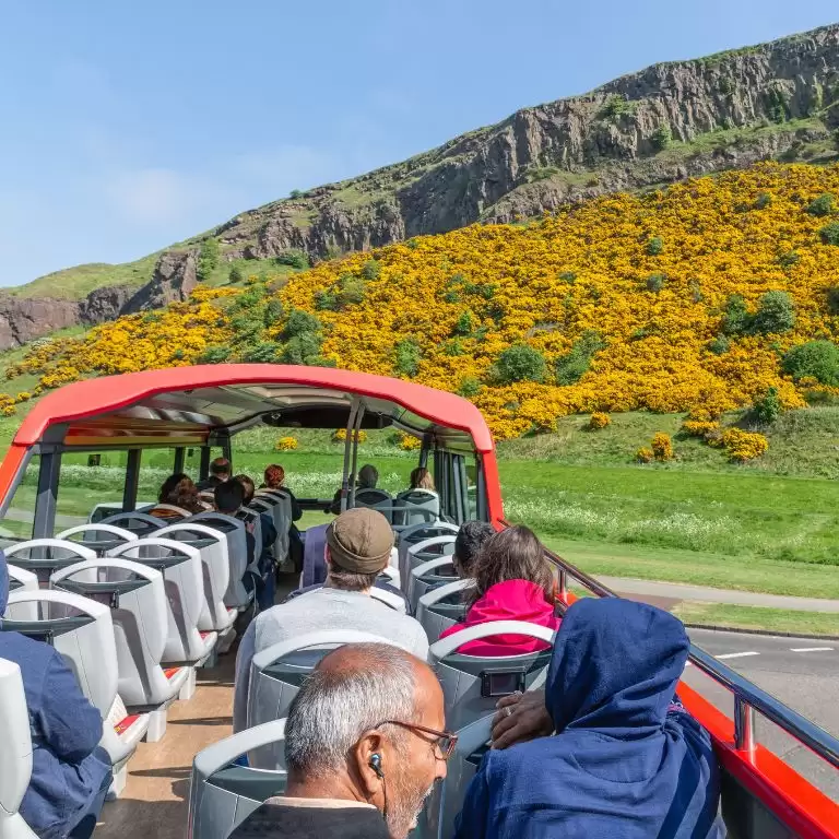 Hop on Hop off Edinburgh Bus Tours