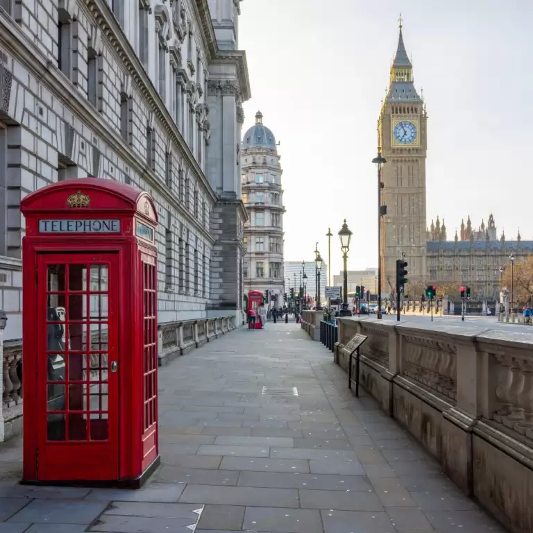 Half Day Panoramic Tour of London on Christmas Eve