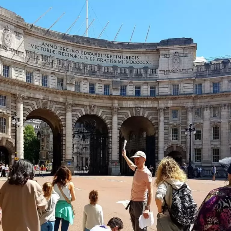 Sherlock Holmes Museum tickets & Westminster Highlights Walking Tour