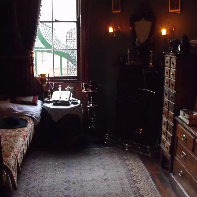 Sherlock Holmes Museum tickets & Westminster Highlights Walking Tour