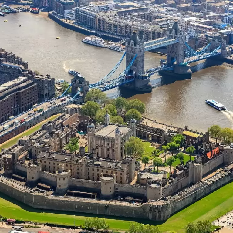 The Tower of London & See 30+ London Top Sights