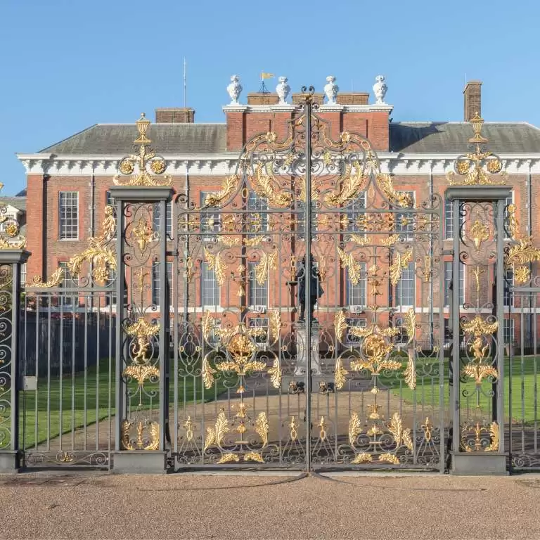 Westminster 3 Hour Walking Tour & Visit Kensington Palace