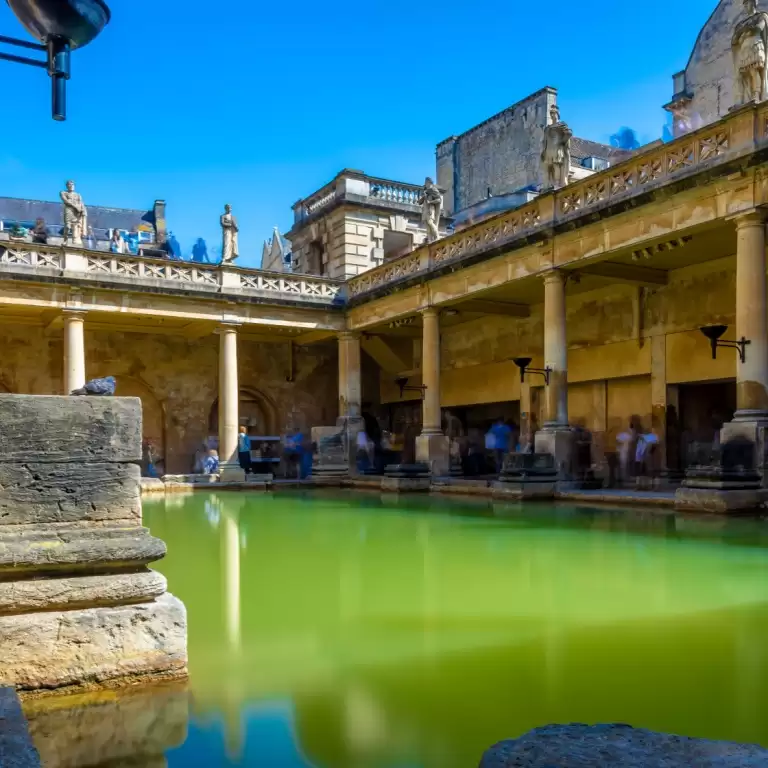 Windsor, Bath and Stonehenge tour from London
