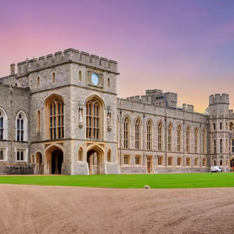 Windsor, Oxford and Stonehenge Tour from London