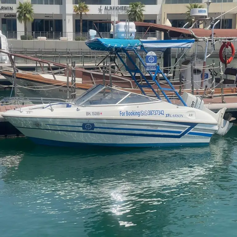 वीआईपी स्पीड बोट