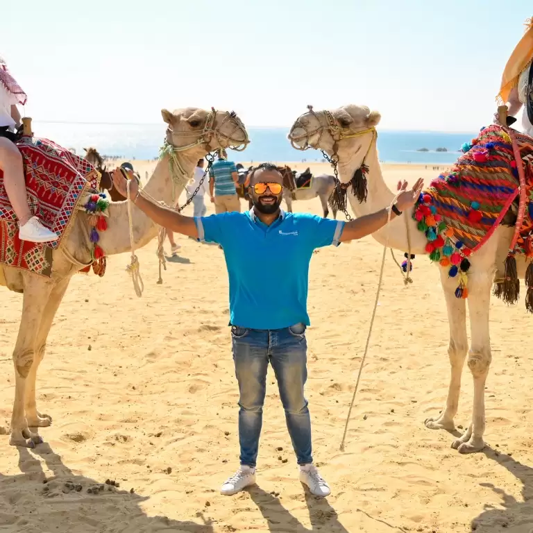 From Cairo: 4x4 Desert Safari with Sandboarding, Camel Ride, Magic Lake, and Lunch