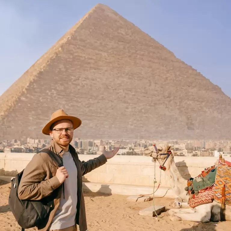 From Cairo: Pyramids of Giza, Sphinx, Saqqara & Memphis Tour