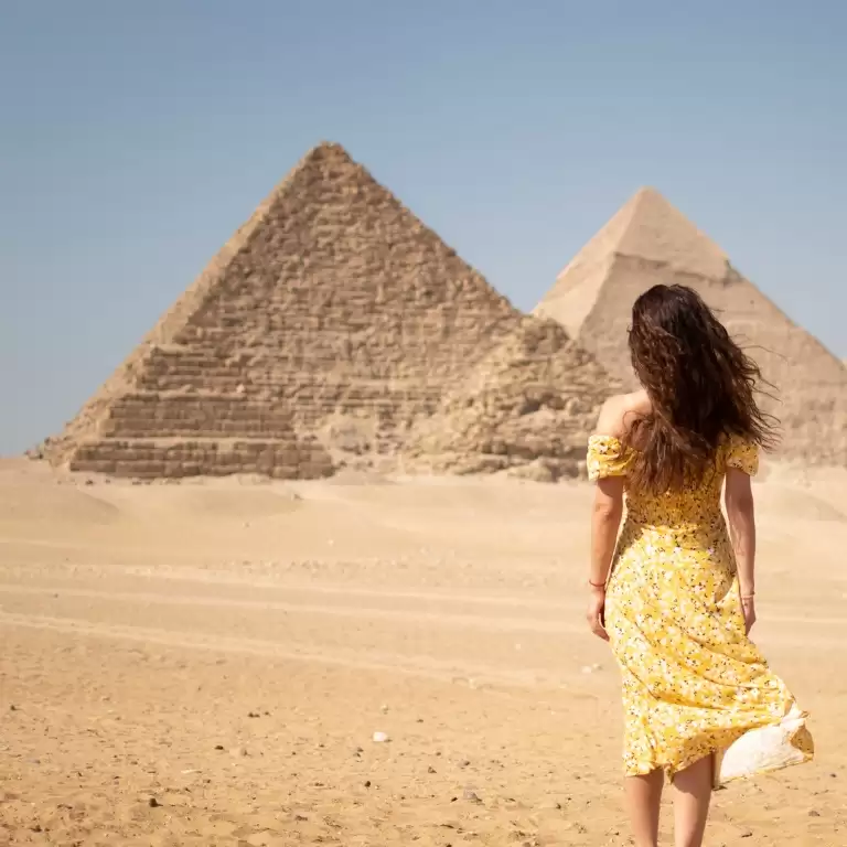 From Cairo: Pyramids of Giza, Sphinx, Saqqara & Memphis Tour