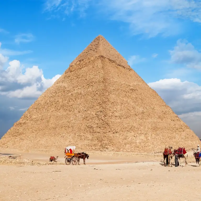 From Hurghada: Full-Day Cairo Tour of Pyramids, Sphinx and Museum