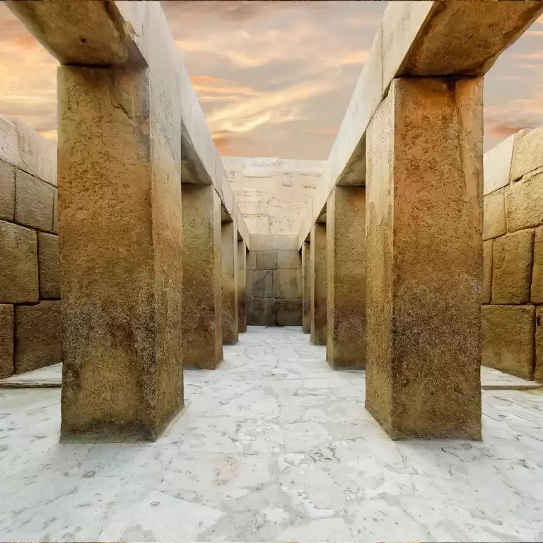 From Hurghada: Full-Day Cairo Tour of Pyramids, Sphinx, Museum and Bazaar
