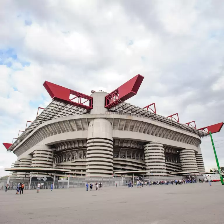 AC Milan vs Napoli Live at Stadio San Siro