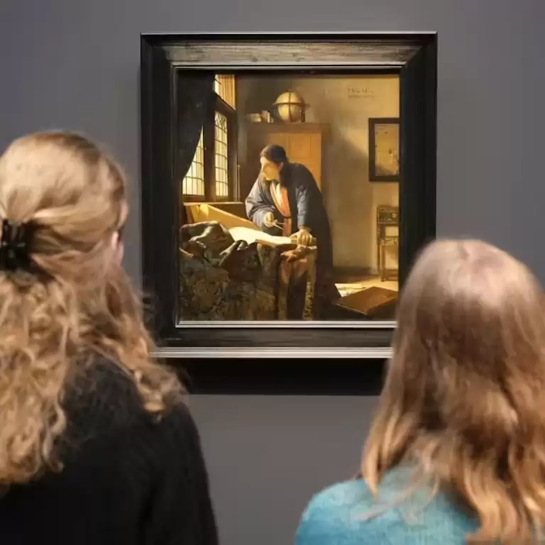Rijksmuseum Entry Ticket with Semi-Private Guided Tour