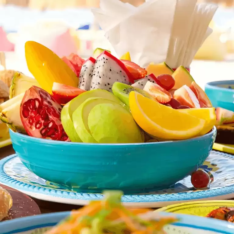 Doha Beach Club Brunch By The Sea