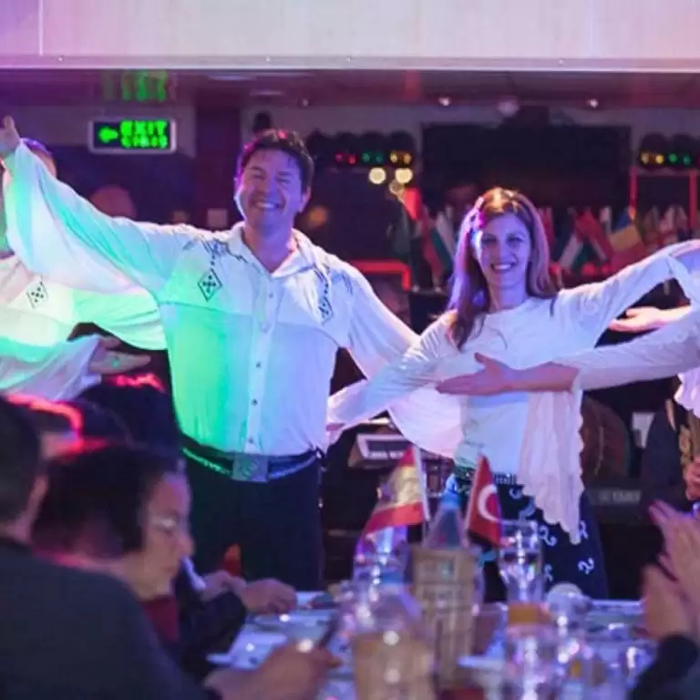 Dinner Cruise & Ottoman Highlights