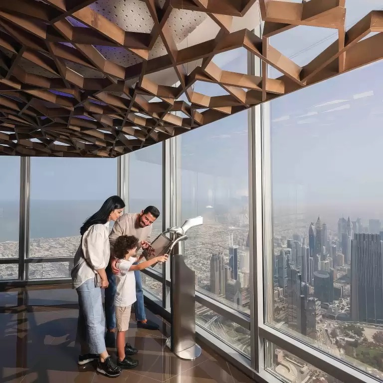 At The Top, Burj Khalifa 124th & 125th Floor