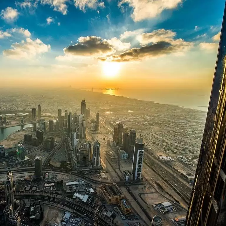 At The Top, Burj Khalifa Level 124th - Sunrise + Morning treat